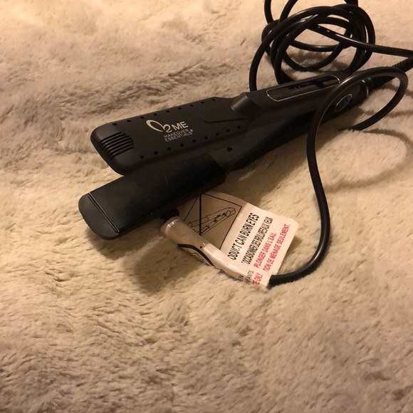 Hair Flat iron - Picture 2 of 2